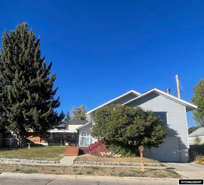 309 Cedar Avenue, House other with 2 bedrooms, 2 bathrooms and null parking in Kemmerer WY | Image 2