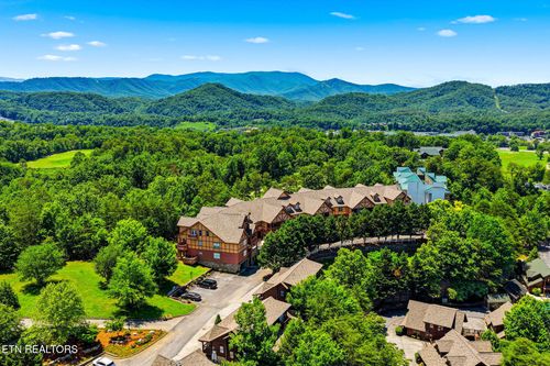 unit-3108-830 Golf View Blvd, Pigeon Forge, TN, 37863-4125 | Card Image