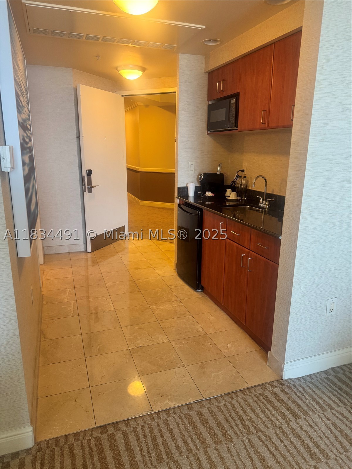 Residential in Sunny Isles Beach 5