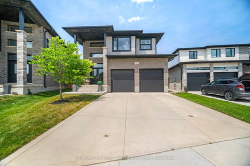 12 Locky Lane, Komoka, ON, N0L1R0 | Card Image