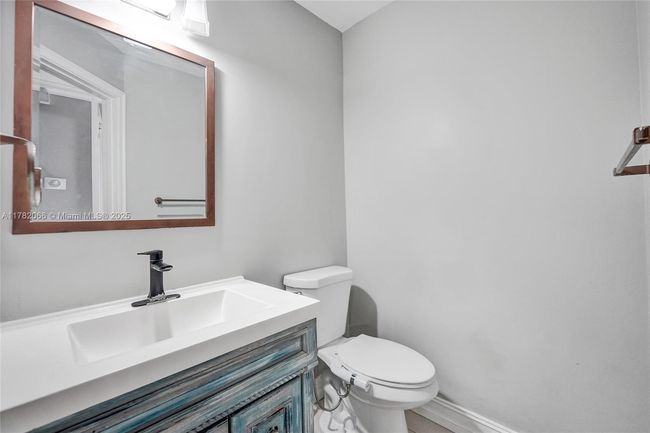 2407 - 3325 Carambola Cir S, Condo with 2 bedrooms, 3 bathrooms and null parking in Coconut Creek FL | Image 27