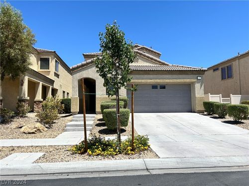 0-3652 Remington Grove Ave, North Las Vegas, NV, 89081-4055 | Card Image