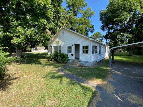 242 E Davis St, Piggott, AR, 72454-2717 | Card Image