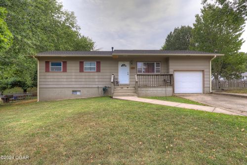 1209 Hearrell Avenue, Neosho, MO, 64850 | Card Image