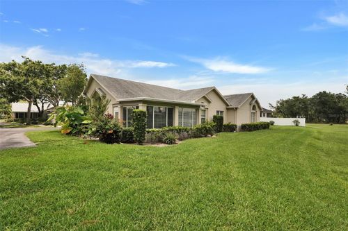 1112-1112 Golfview Woods Dr, SUN CITY CENTER, FL, 33573-6758 | Card Image