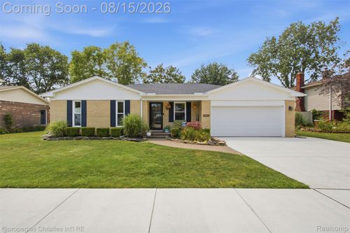 24686 Blanche St, Brownstown Twp, MI, 48134-9542 | Card Image