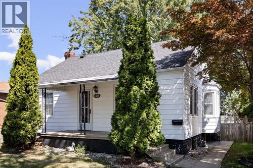 1418 Pillette Rd, Windsor, ON, N8Y3B9 | Card Image
