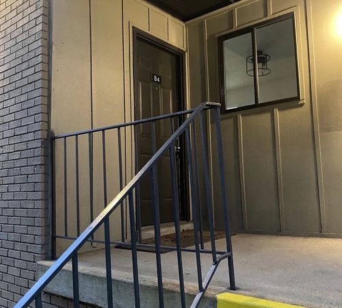 b4-6680 Charlotte Pike, Nashville, TN, 37209-4225 | Card Image