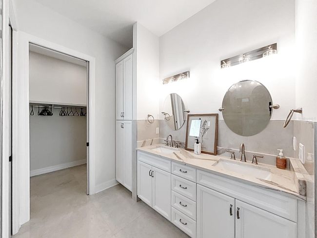 Secondary Bathroom | Image 39