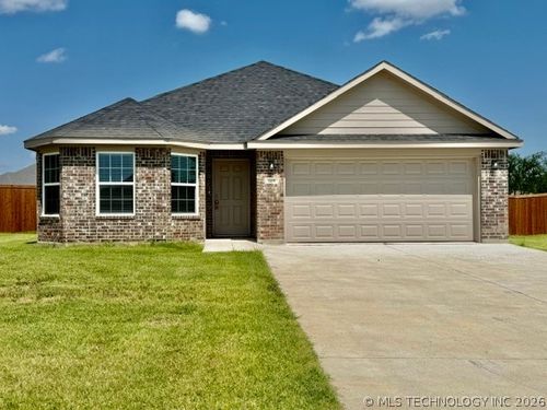 3216 Seabiscuit St, Durant, OK, 74701-4172 | Card Image