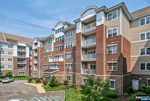 3116 Warrens Way, Wanaque, NJ, 07465 | Card Image