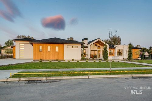 10205 Copperhead Ln, Caldwell, ID, 83607-1153 | Card Image