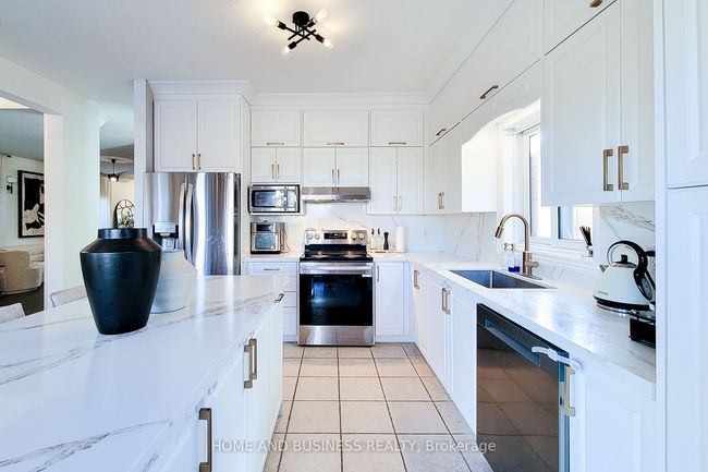 23 Light Dr, House other with 4 bedrooms, 4 bathrooms and 2 parking in Cambridge ON | Image 12