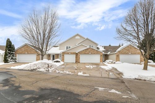 1084 Stonewood Crossing, Sun Prairie, WI, 53590 | Card Image
