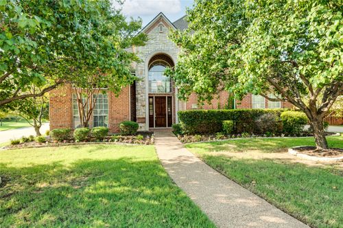 801 Camelot Ct, Highland Village, TX, 75077-1831 | Card Image