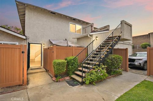 16946 Sierra Vista Way, Cerritos, CA, 90703-1848 | Card Image