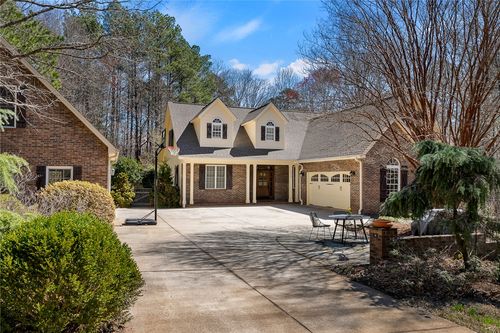 212 Morgan Dr, Central, SC, 29630-3300 | Card Image