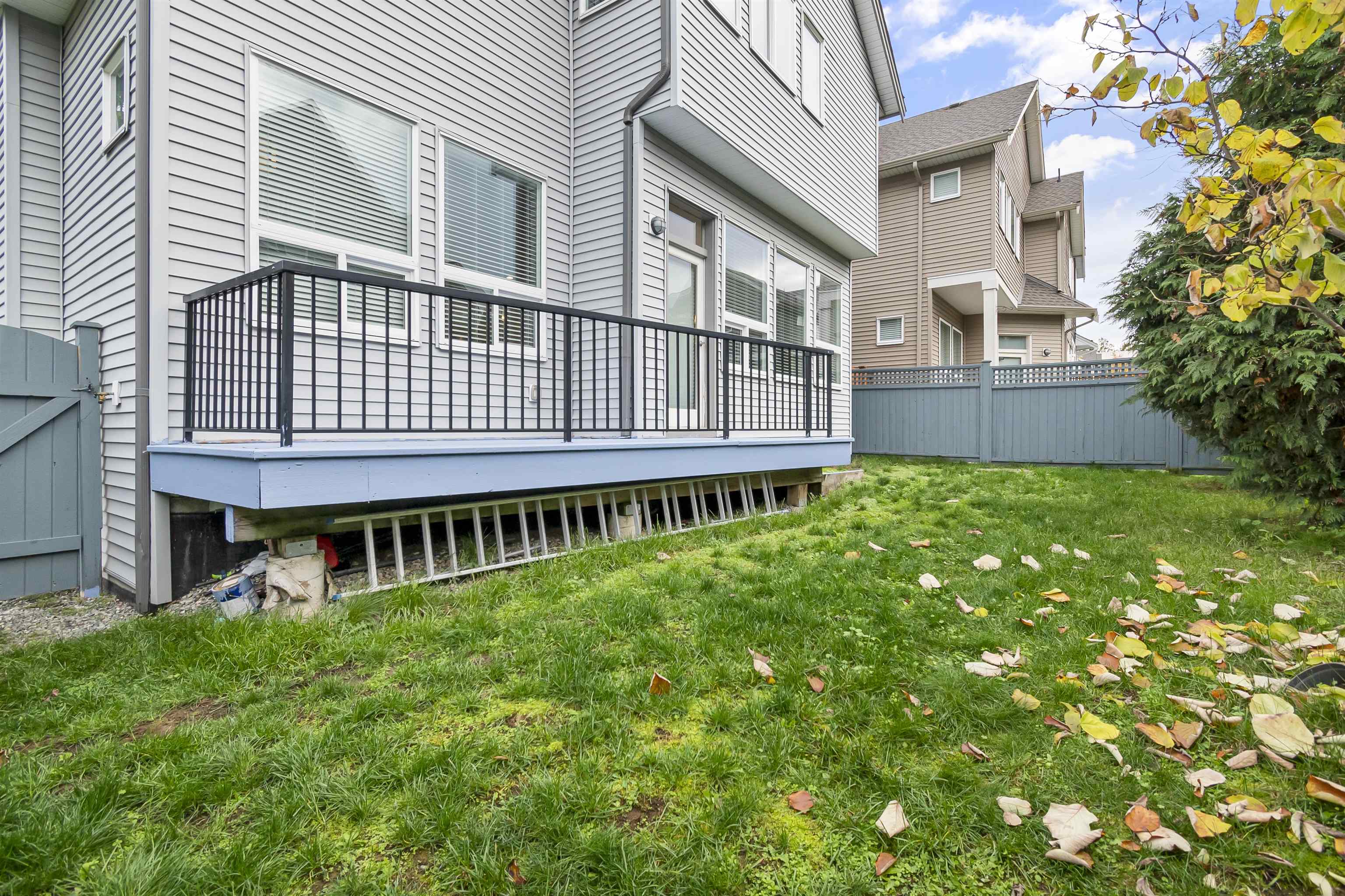 27516 28 Avenue, House other with 3 bedrooms, 2 bathrooms and 4 parking in Langley BC | Image 18