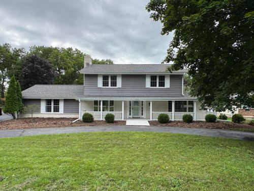 2105 Nagawicka Rd, Hartland, WI, 53029-8897 | Card Image