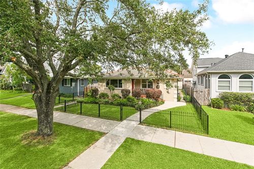 6423 Canal Blvd, New Orleans, LA, 70124-3119 | Card Image