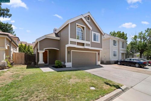 2726 Compton Parc Ln, Carmichael, CA, 95608-4791 | Card Image