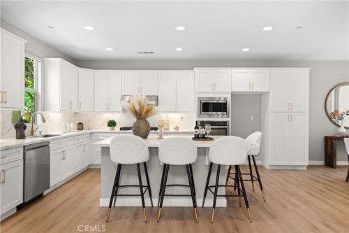 22 Lomada St, Rancho Mission Viejo, CA, 92694-1399 | Card Image