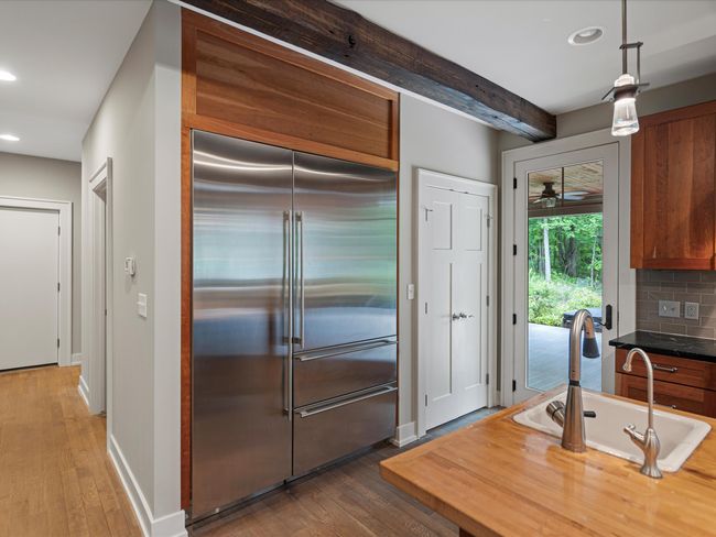 Subzero and Island Sink | Image 23