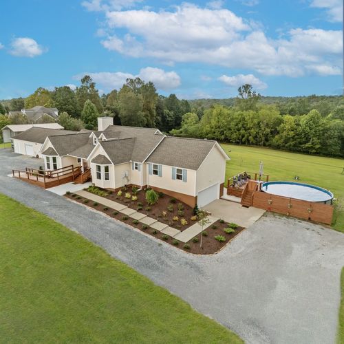 7863 Crow Cut Rd, Fairview, TN, 37062-8221 | Card Image