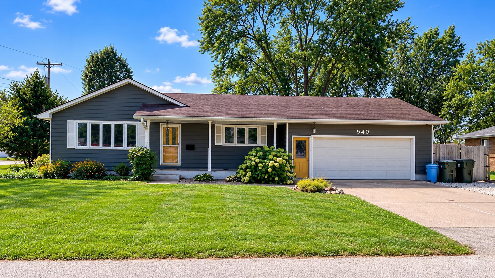 540 Walnut St, For Sale in Geneseo - eXp Realty