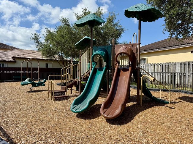 22466 Sw 94 Th Pl, House other with 5 bedrooms, 3 bathrooms and null parking in Cutler Bay FL | Image 17
