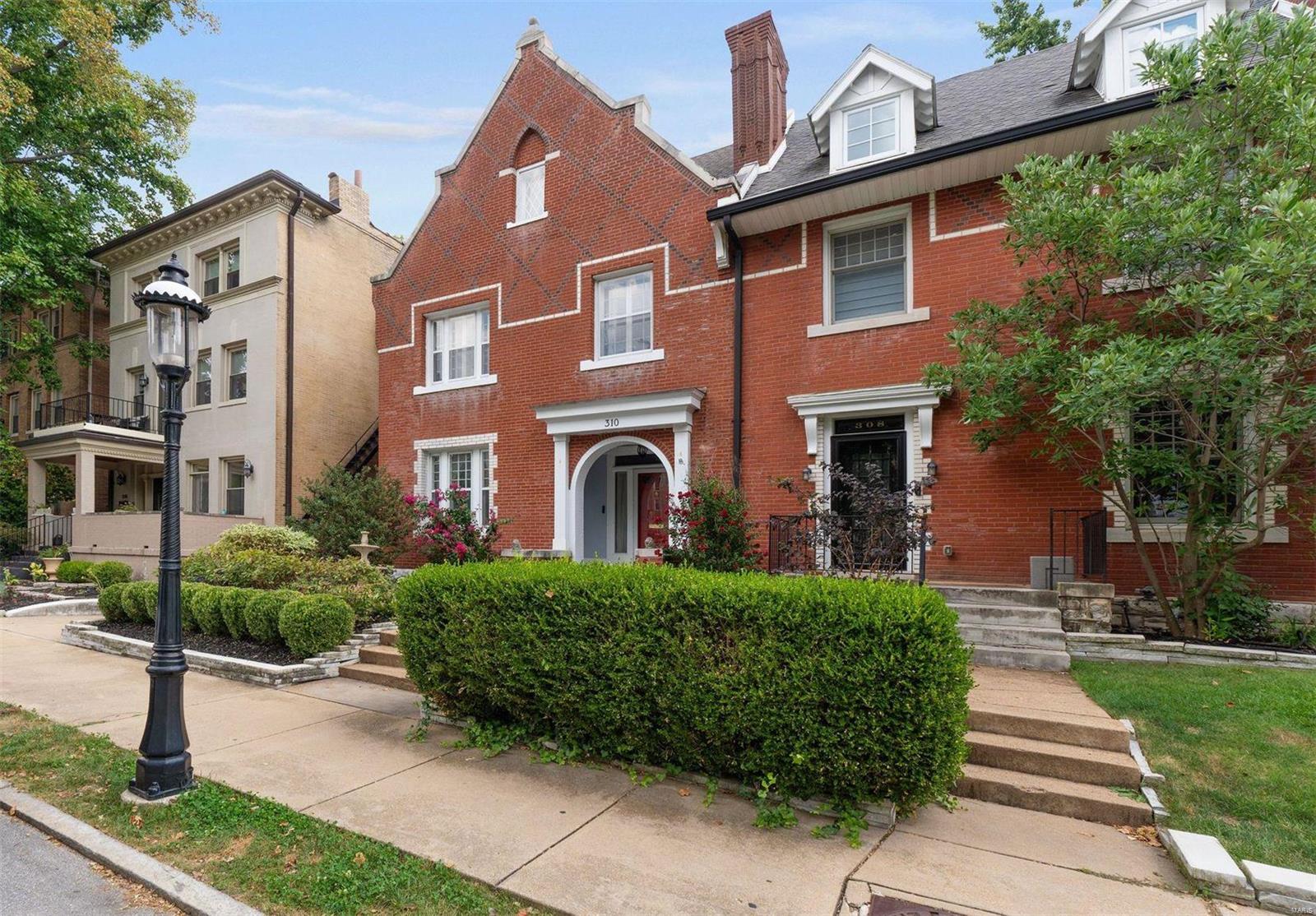 Newstead Ave, Saint Louis, MO 63108