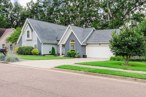305 Great Falls Rd, Collierville, TN, 38017-2342 | Card Image
