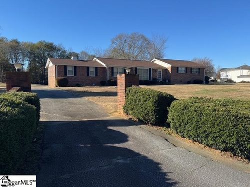 240 Jones Rd, Taylors, SC, 29687-4016 | Card Image