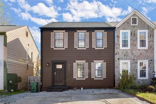3859 Meadow Creek Dr, Peachtree Corners, GA, 30092-5217 | Card Image