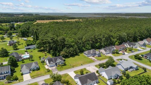 5-107 Madison Bay Dr, Beaufort, NC, 28516-7707 | Card Image