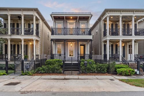 908 E 26th St, Houston, TX, 77009-1006 | Card Image