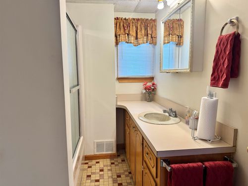 67 Rocky Dr, Derby, VT, 05829-9508 | Card Image