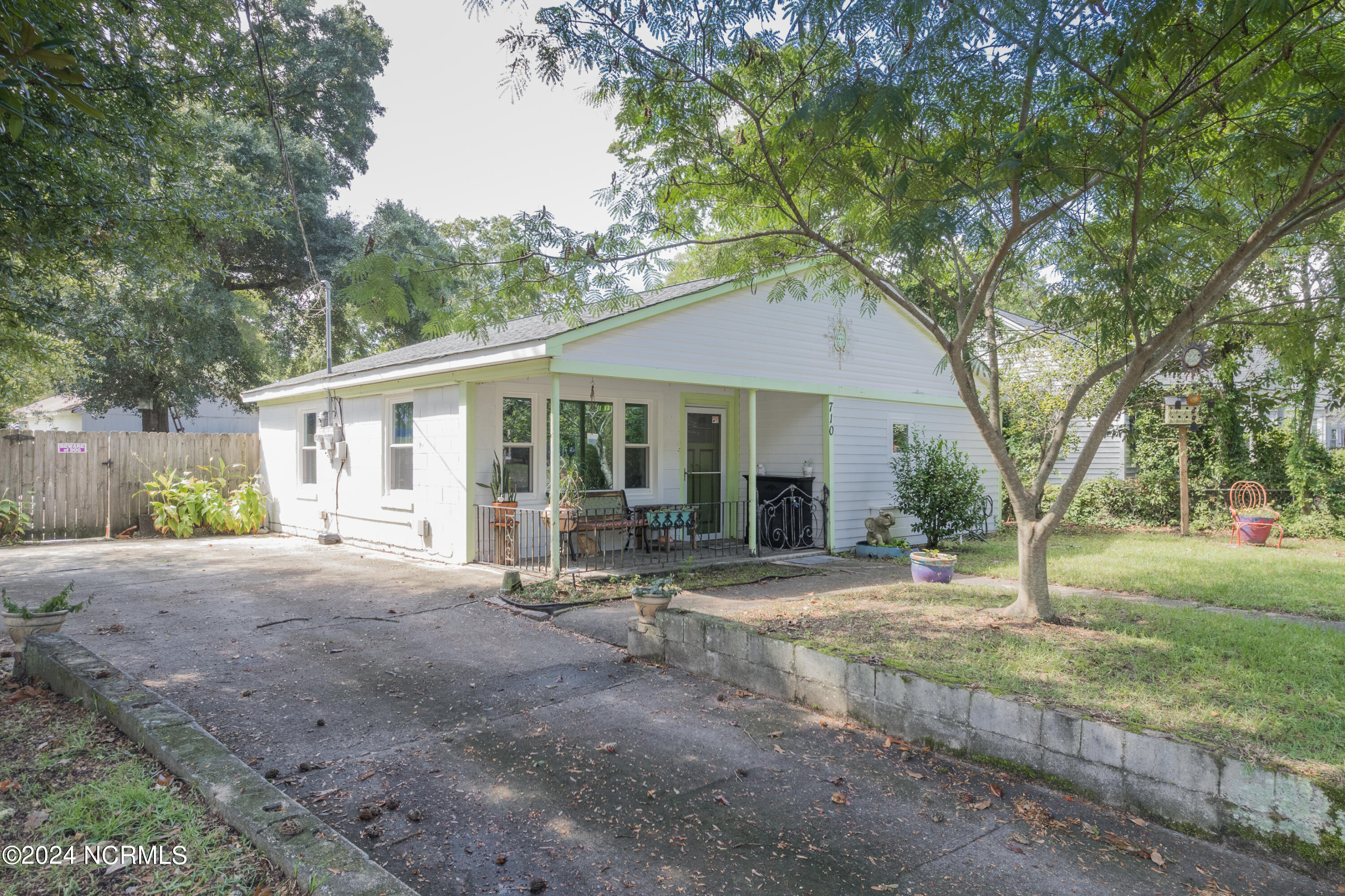 Ivey Cir, Wilmington, NC 28401