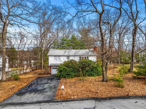 11 Caroline St, Burlington, MA, 01803-1207 | Card Image