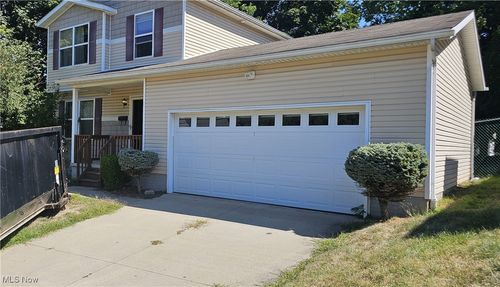893 Raymond St, Akron, OH, 44307-1958 | Card Image