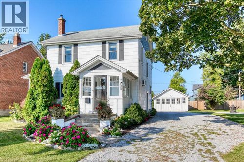 28 Sandwich St N, Amherstburg, ON, N9V2T7 | Card Image