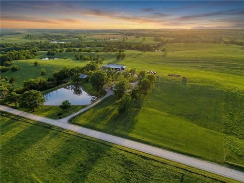 17249 198th St, Tonganoxie, KS, 66086-5105 | Card Image