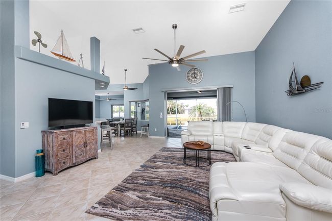 15674 Applewhite Cir, House other with 3 bedrooms, 3 bathrooms and null parking in Port Charlotte FL | Image 28