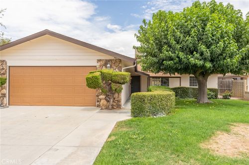 1232 Chestnut Ave, Beaumont, CA, 92223-1721 | Card Image