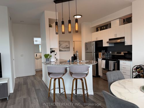 802-7730 Kipling Avenue, Vaughan, ON, L4L1Y9 | Card Image