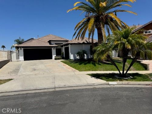 307 Appleby St, Corona, CA, 92881-0944 | Card Image
