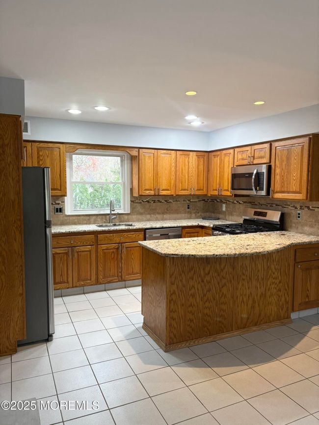 213 Ashlar Way, House other with 4 bedrooms, 3 bathrooms and null parking in Toms River NJ | Image 13