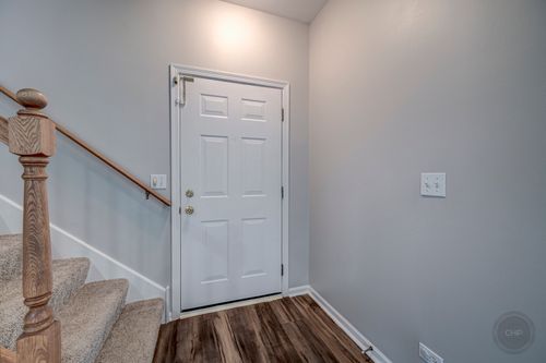 3933-3933 Granite Ct, Aurora, IL, 60504-5387 | Card Image