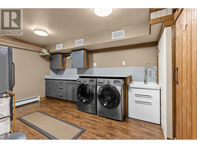 8046 Bridge Lake Rd N, House other with 3 bedrooms, 3 bathrooms and null parking in Lone Butte BC | Image 14