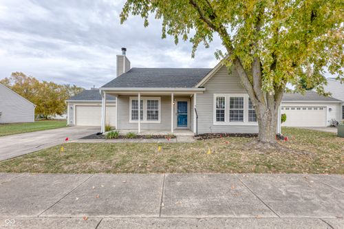 8520 Lincoln Ct, Fishers, IN, 46038-2990 | Card Image